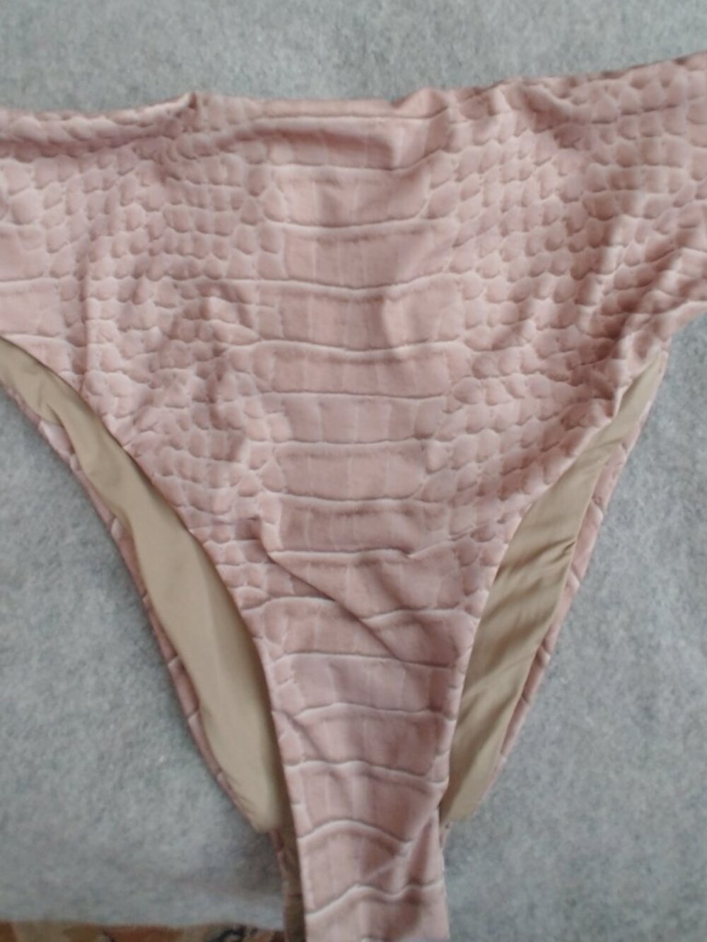 SKIMS bikini bottom size M